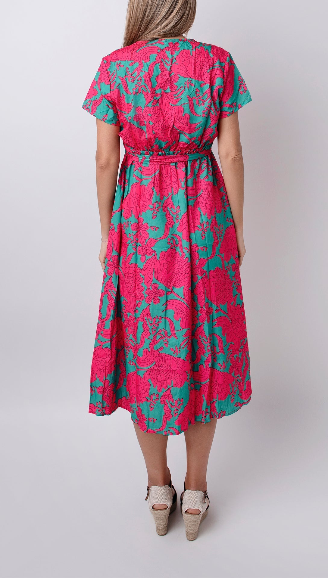 Moa™ Vår/Sommarklänning – Elegant Blommönster & Luftig Passform