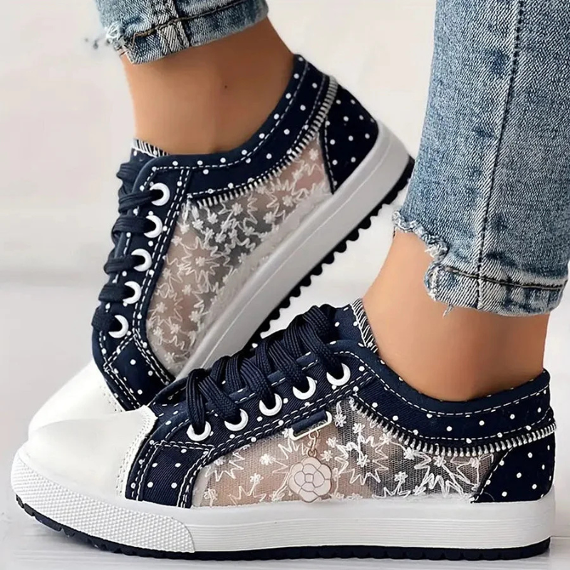 Stina™ – Frihet, stöd och stil i en och samma sneaker
