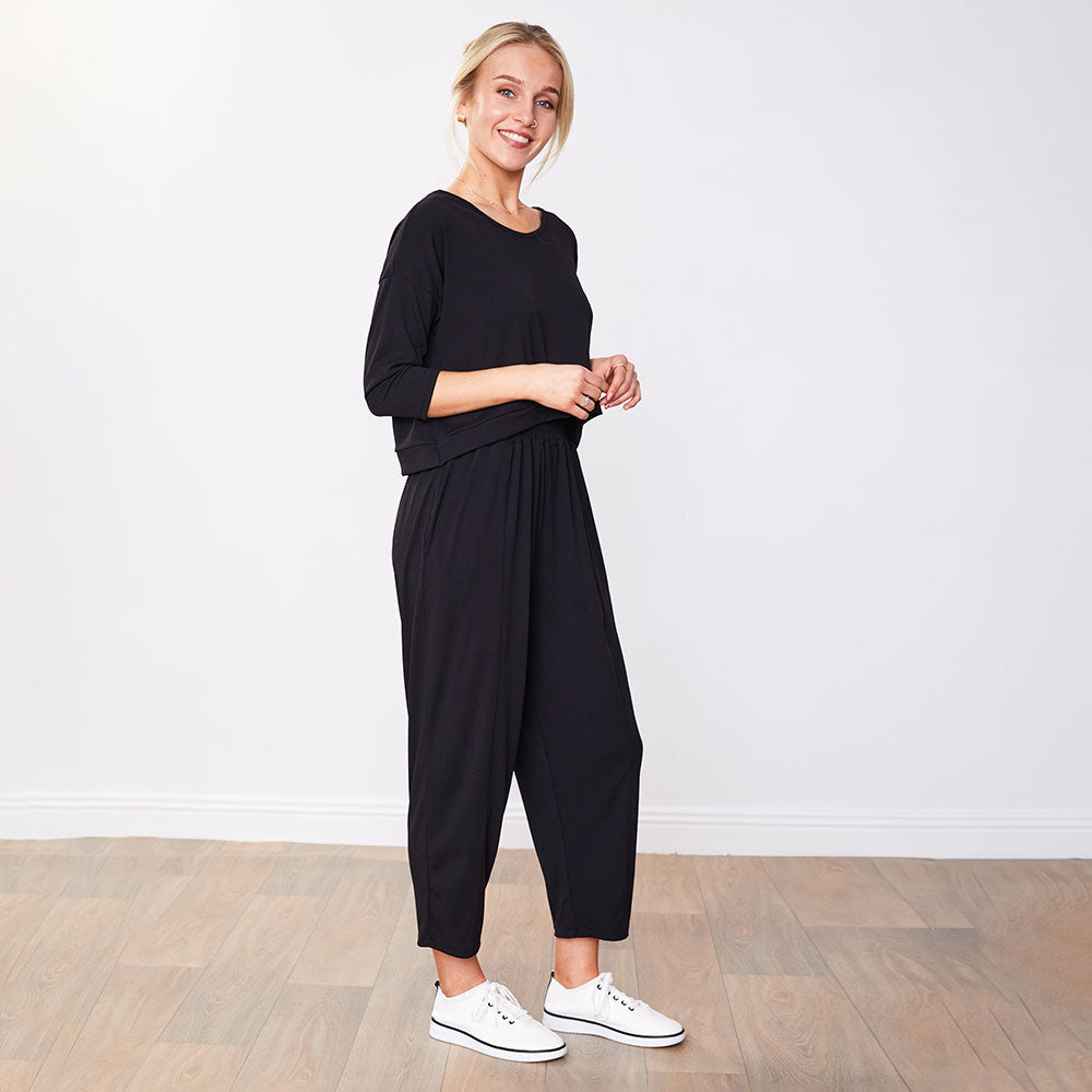 Julia™ |  Stil och komfort varje dag ! (Svart)