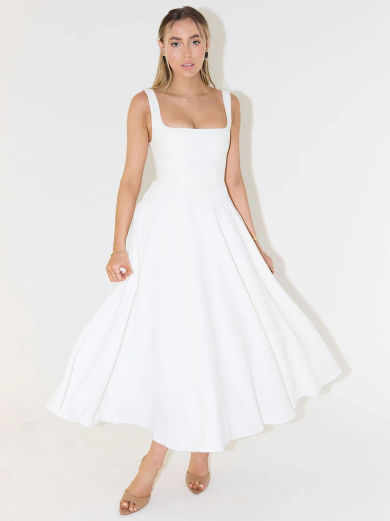 Grace™ | Minimalistisk midiklänning med fyrkantig urringning – Tidlös, elegant och feminin