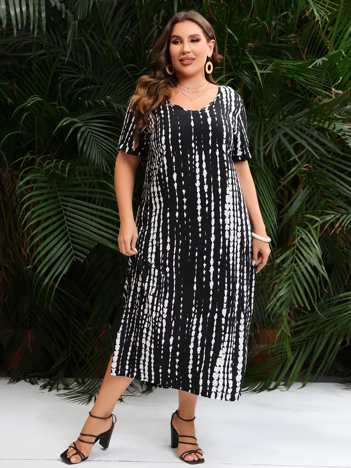Mona Kaftan™ – Din stilrena följeslagare i sommar