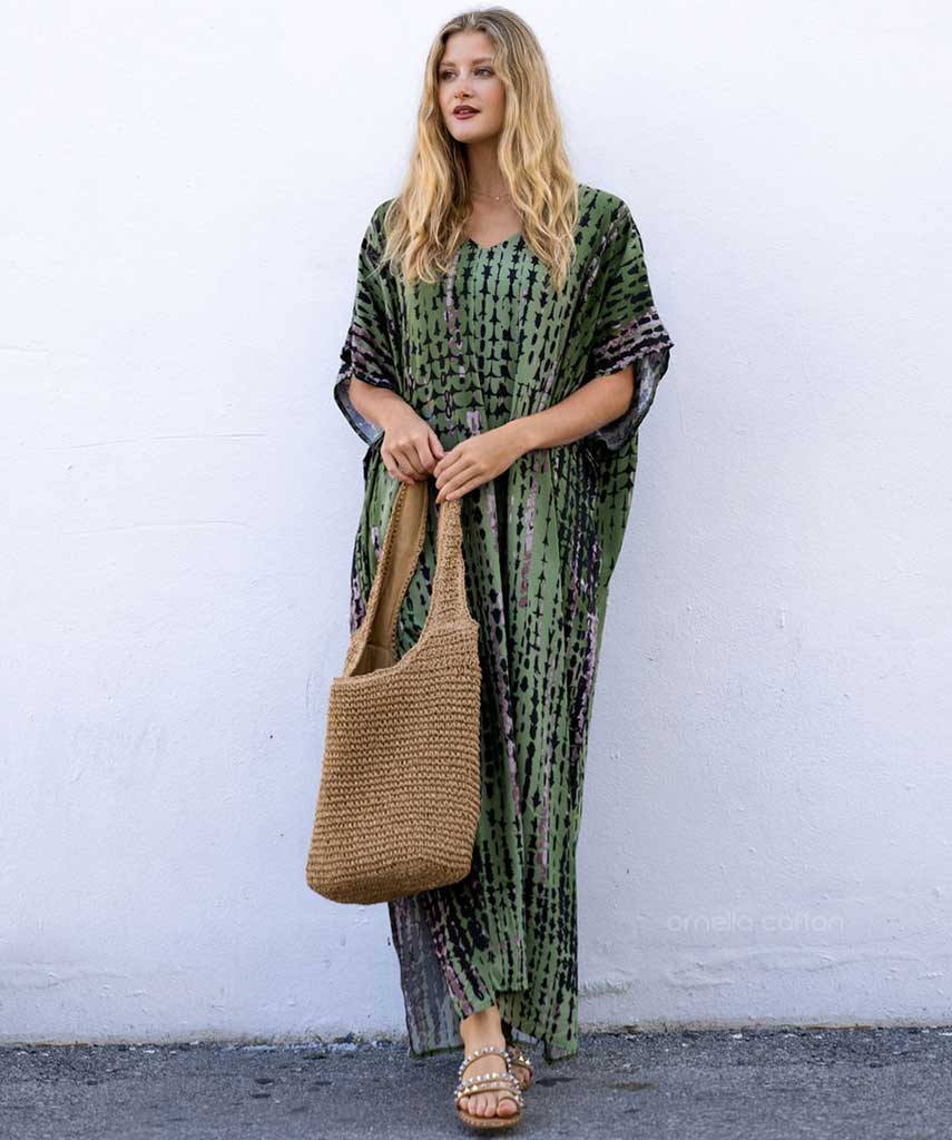 Petra Kaftan™ – Din stilrena följeslagare i sommar