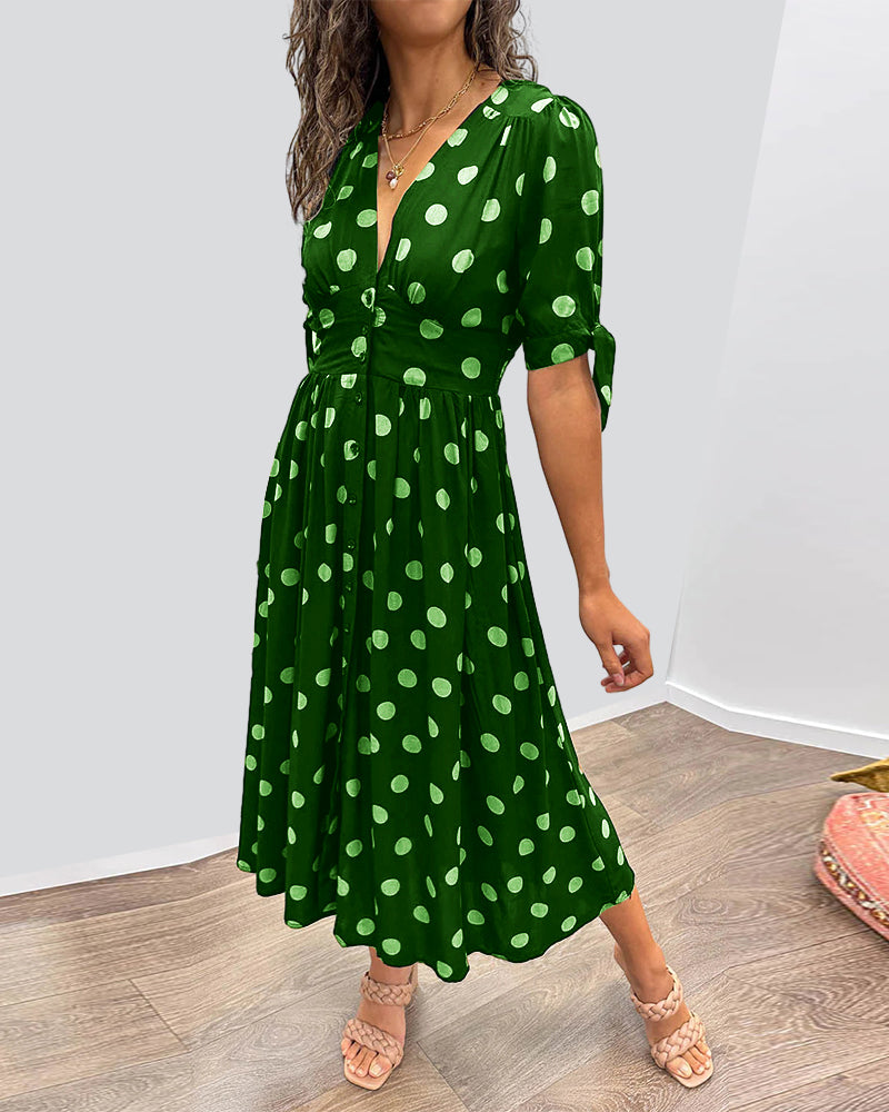 Karin™ | Lekfull Prickig Klänning för en Elegant Look