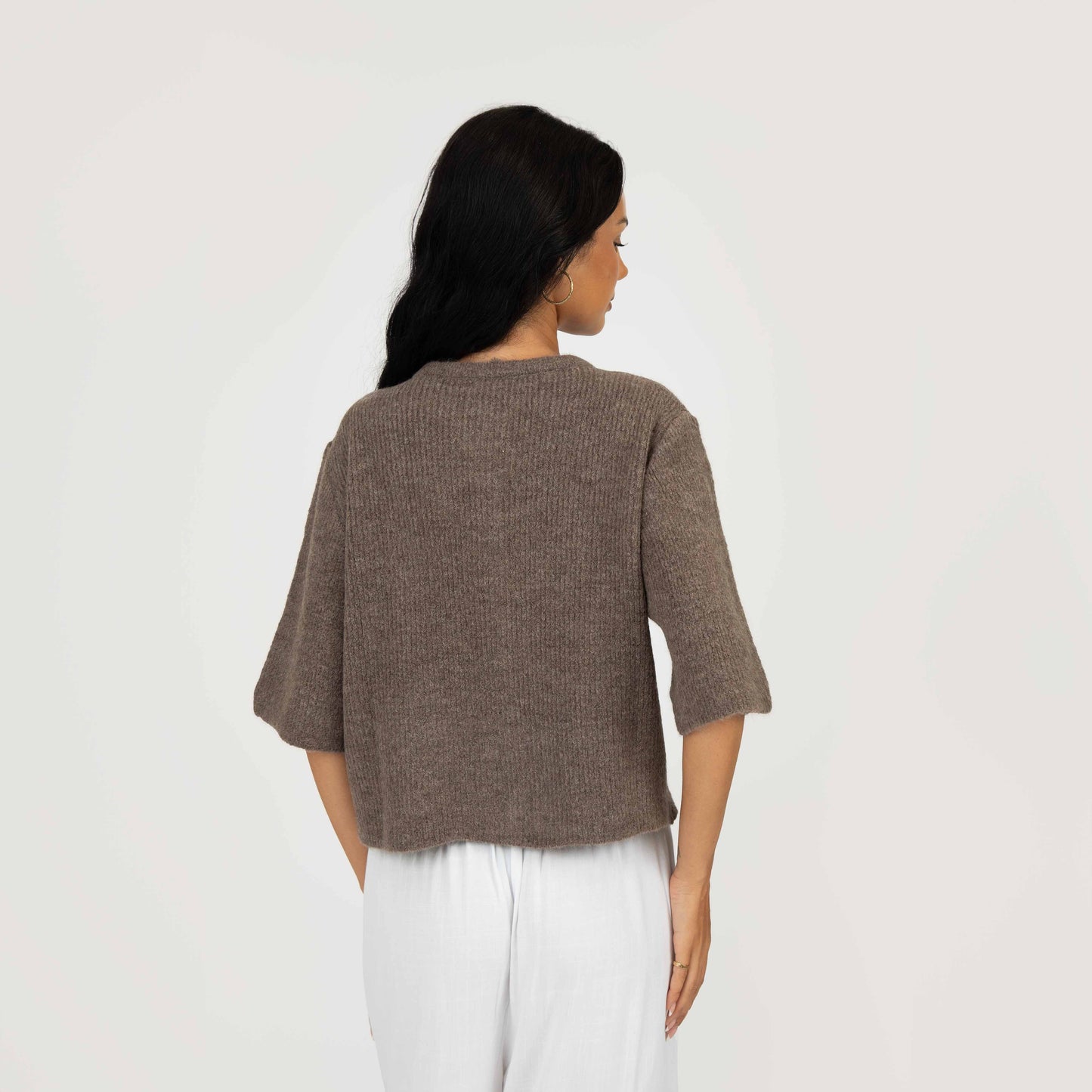 Ima™ – Somrig Kortärmad Stickad Kofta med Eleganta Knappar
