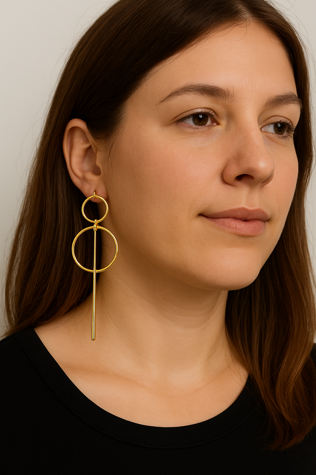 Livia™ – Geometriska Hängande Örhängen