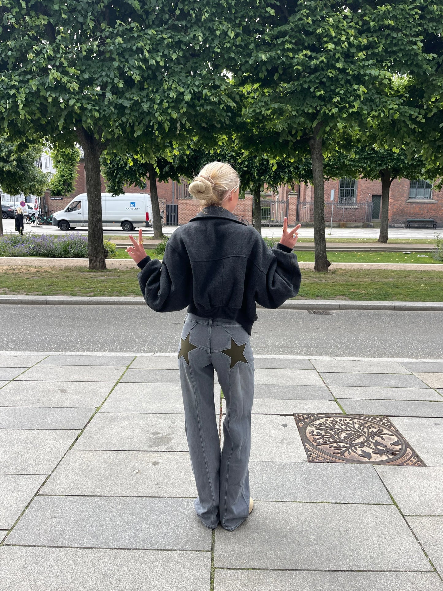 Frida™ | Shape Jeans med Stjärndetaljer