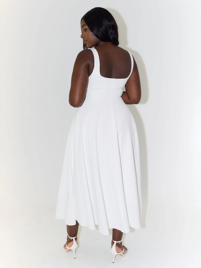 Grace™ | Minimalistisk midiklänning med fyrkantig urringning – Tidlös, elegant och feminin