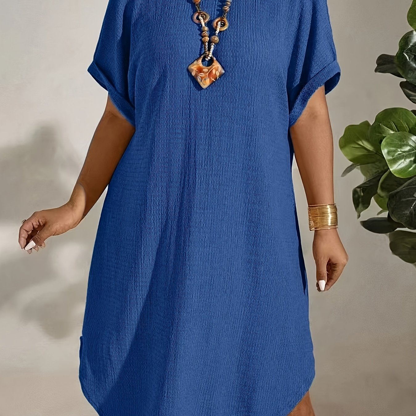 Viola™ | Plus Size Klänning med Rund Hals – Stilig och Bekväm