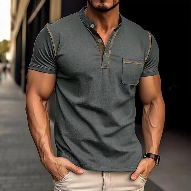 Olof – Stilren T-shirt med Henley-krage och colorblock